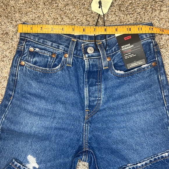 Levi’s high rise Wedgie straight size 24 - Picture 5 of 10